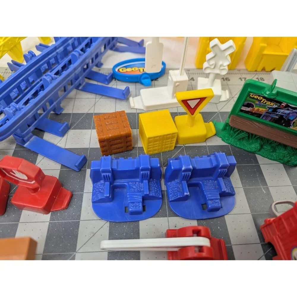 Fisher Price Geotrax Misc‎ Accessories Signs Cars Rails Lot